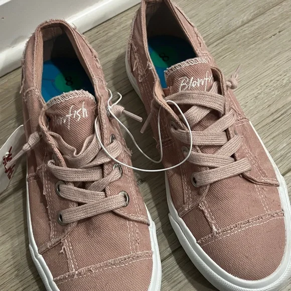 Blowfish Dusty Rose Canvas Sneakers, New with Tags, size 8 - Picture 2 of 9